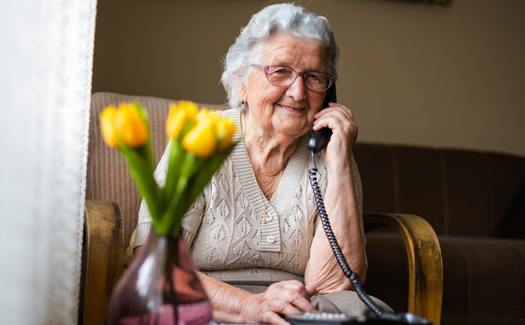 Téléphones d’amitié | Aux bonheurs des Aînés Lanaudière